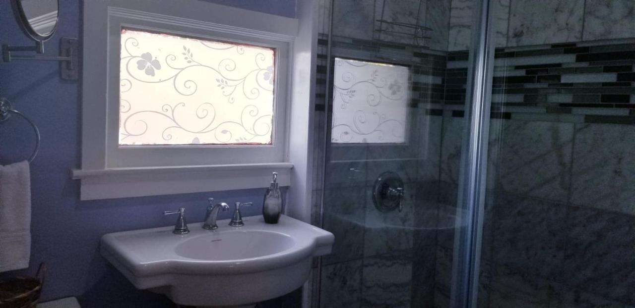 The Mardi Gras House Bed & Breakfast Mobile Luaran gambar