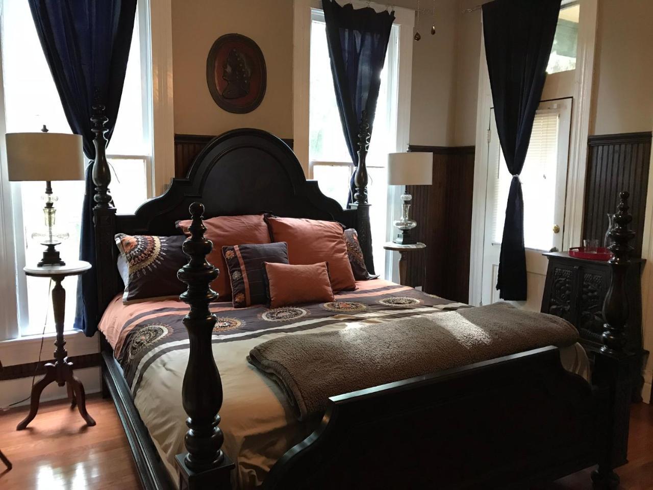 The Mardi Gras House Bed & Breakfast Mobile Luaran gambar