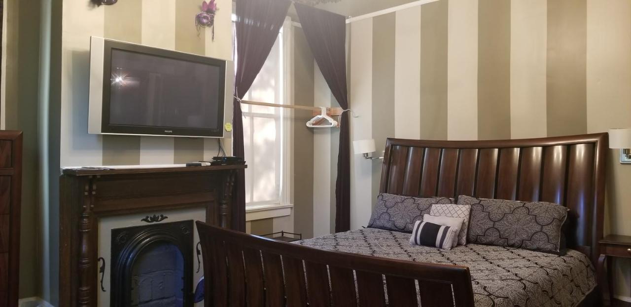 The Mardi Gras House Bed & Breakfast Mobile Luaran gambar