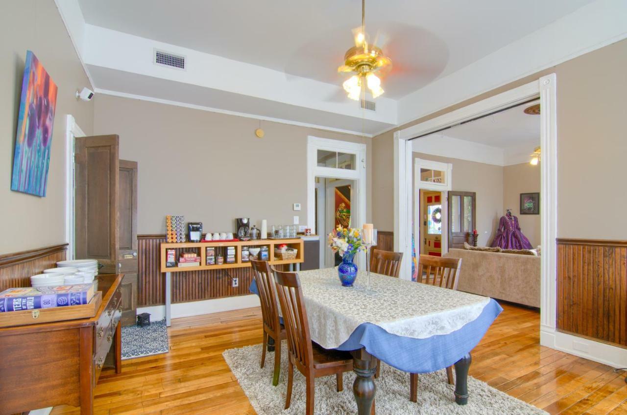The Mardi Gras House Bed & Breakfast Mobile Luaran gambar